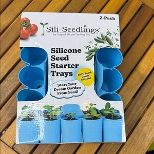 Sili-Seedlings Blue Silicone Seed Starter Trays